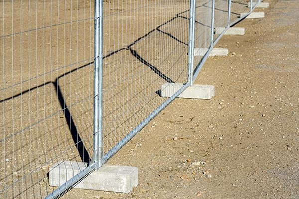 Fence Rental Diamond Bar workers